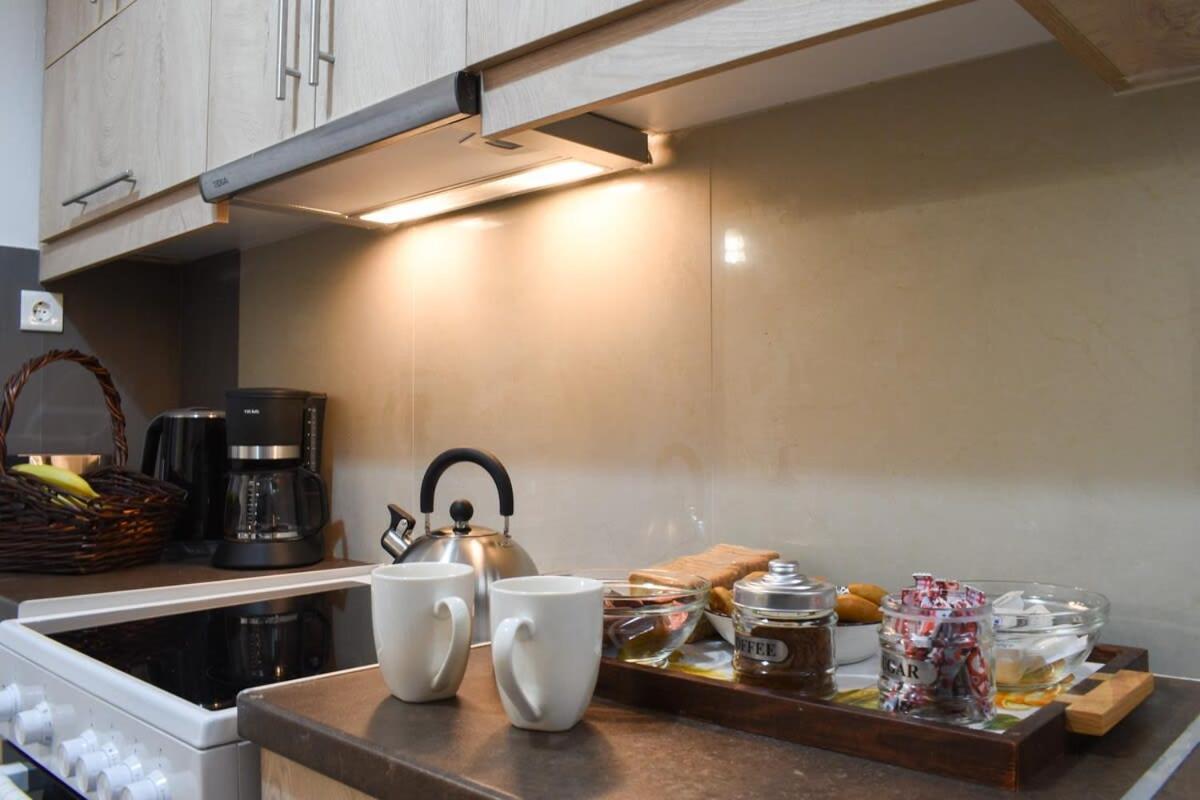 Apartamento Comfy Central Square Gem With Balcony Kalamata Exterior foto