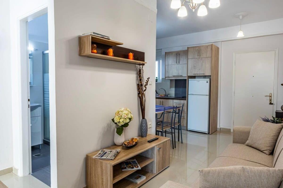 Apartamento Comfy Central Square Gem With Balcony Kalamata Exterior foto